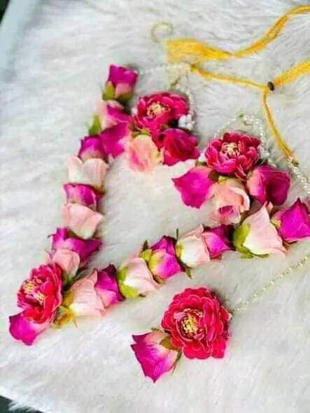 Artificial Floral Jewellery Set For