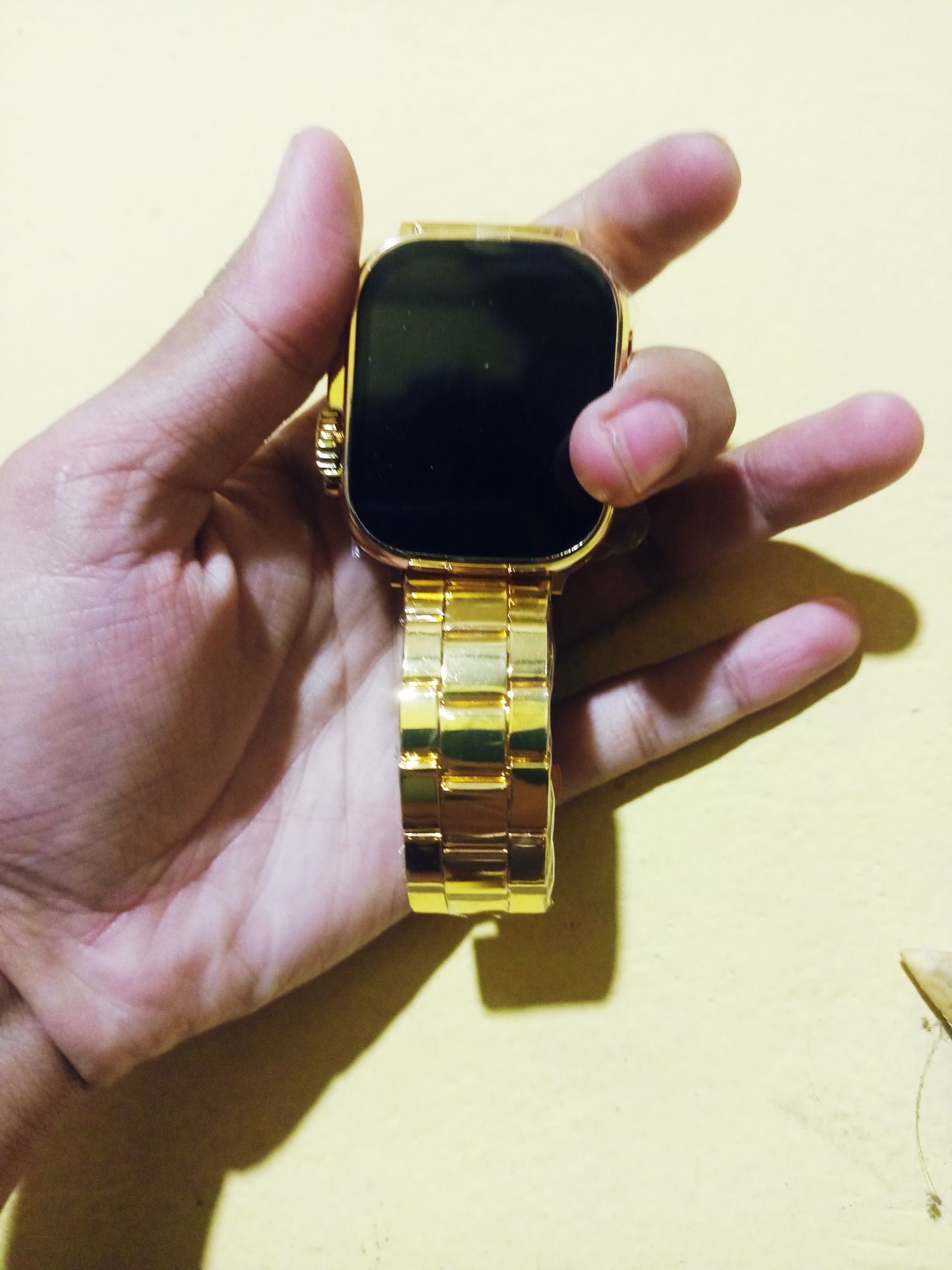 2024 Hot Selling DT 900 Ultra SmartWatch Unique Design Orginal With Free 7 Straps. 