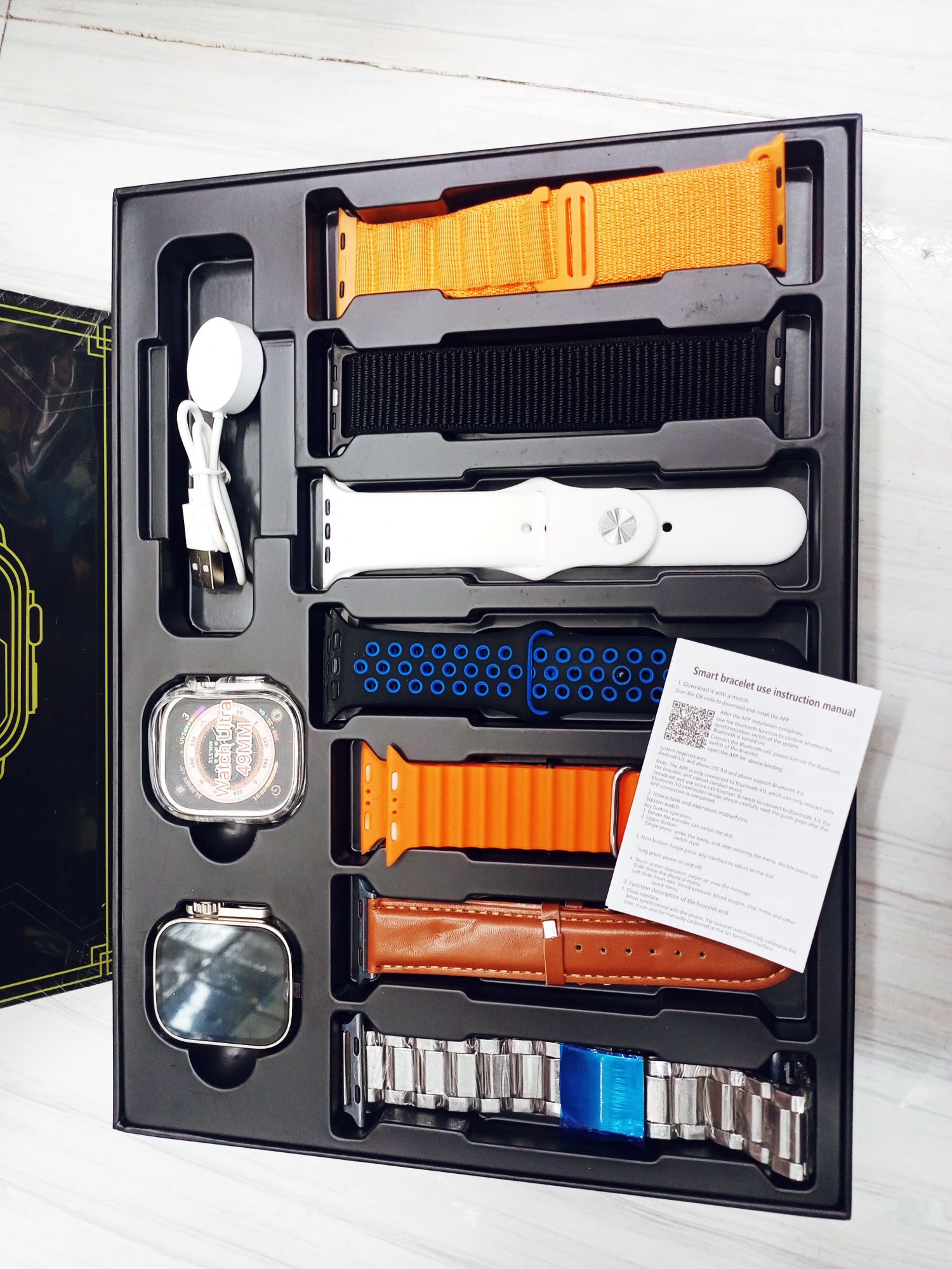 2024 Hot Selling DT 900 Ultra SmartWatch Unique Design Orginal With Free 7 Straps. 