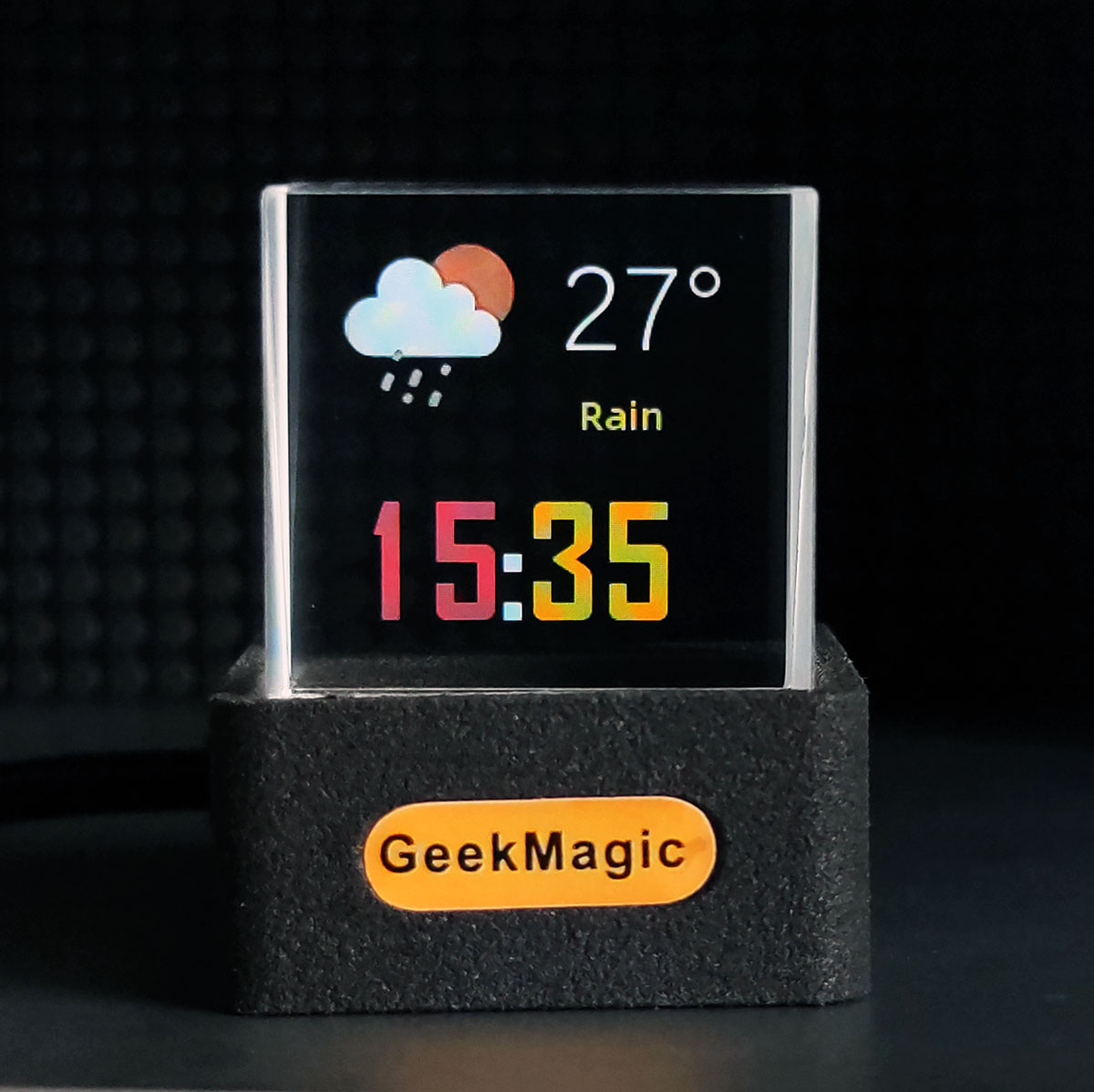 GeekMagic GIFTV Crystal Holographic Desktop Decoration Smart Weather Station Digital Clock with GIF Animations and Image Album. 