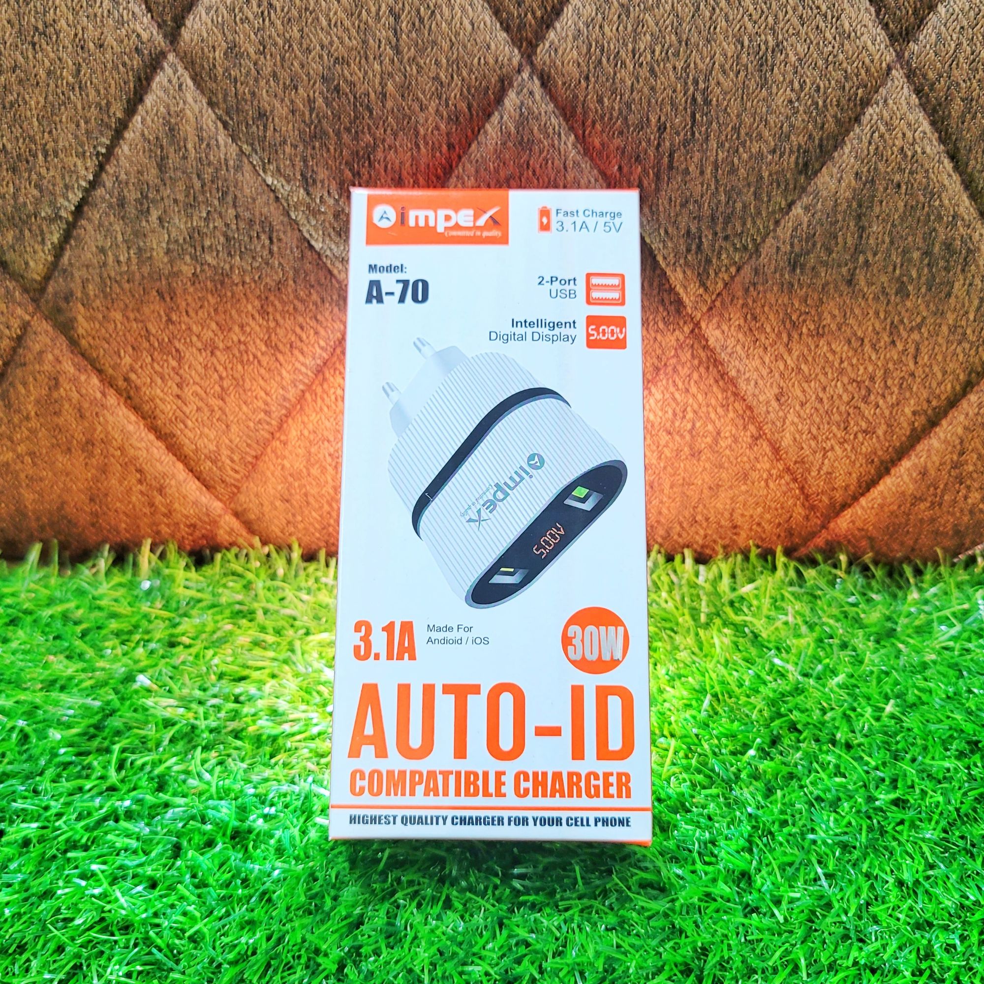 Impex Fast Digital Display Charger A70 - 5V / 3.1A. 