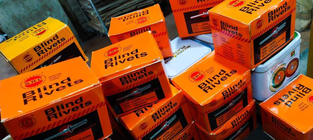 450 number blind revits 3.2mm thikness 12.7 mm length 1000 pcs box professional high quality. 