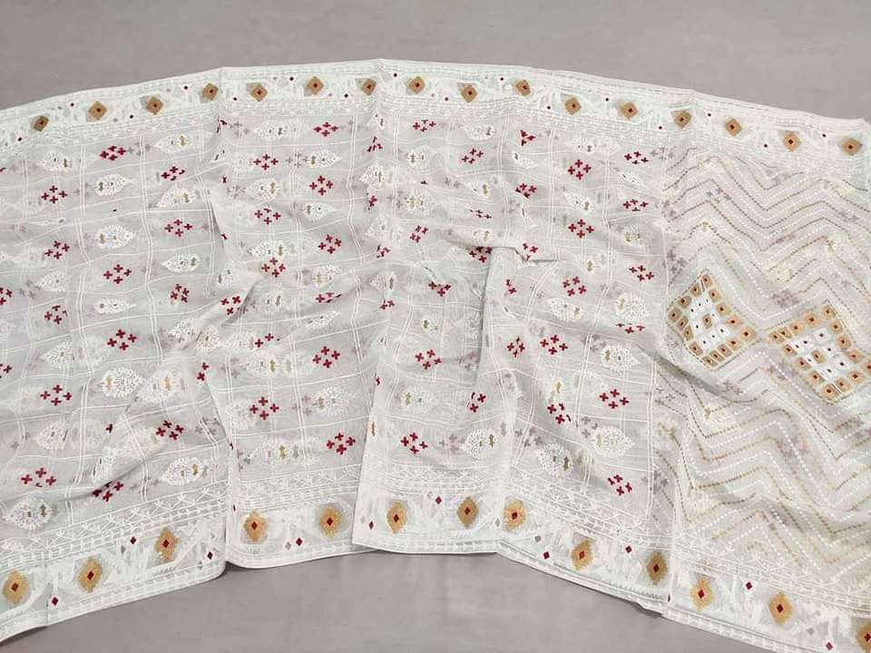 Skin print white saree for Women's. best quality.same as picture. real picture added to this list. normal washable.. 