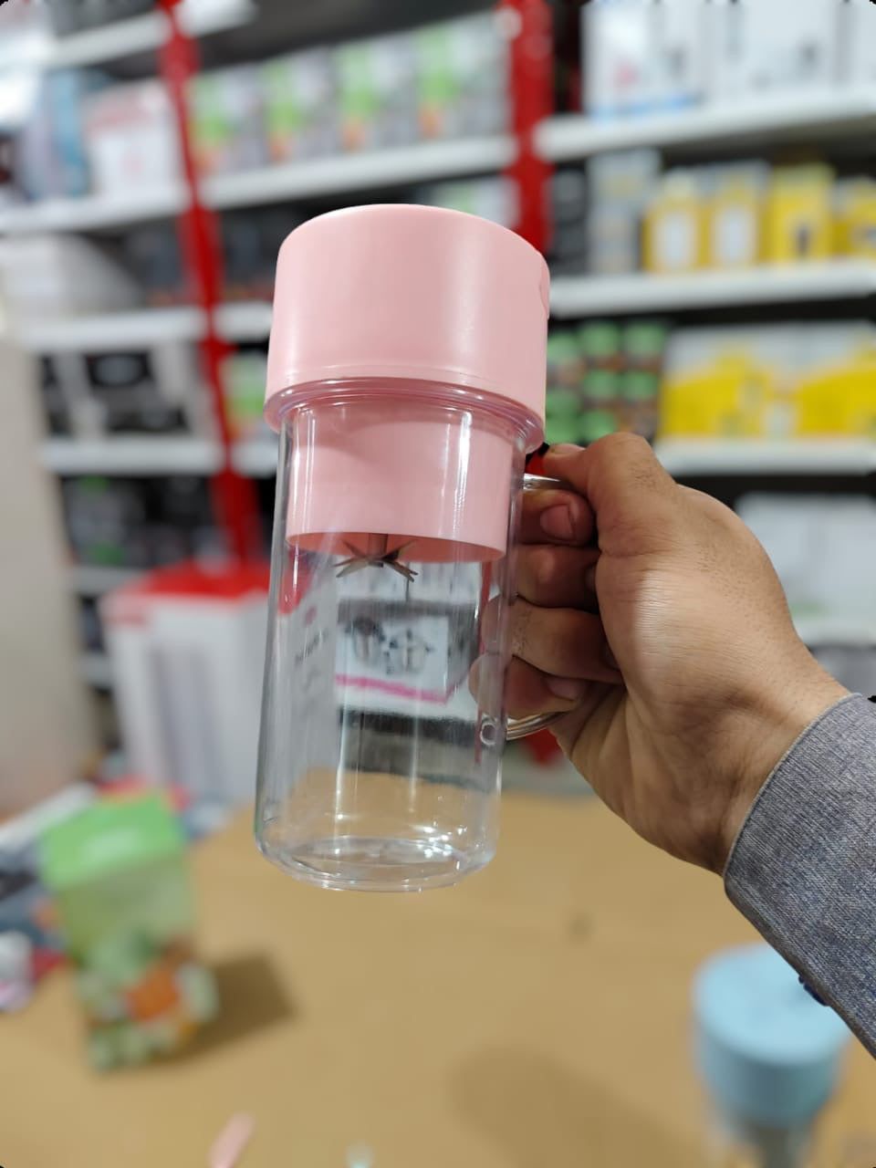 Rechargeable  Causher Juicer (Electronic Blender). 