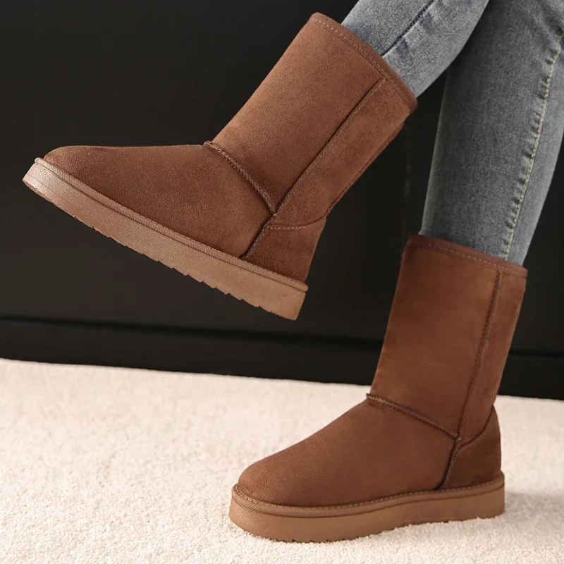 2024 Winter New Comfortable Platform Bottom Designer Women Snow Boots Office Walking Shopping Women Large Size Fashion Boots