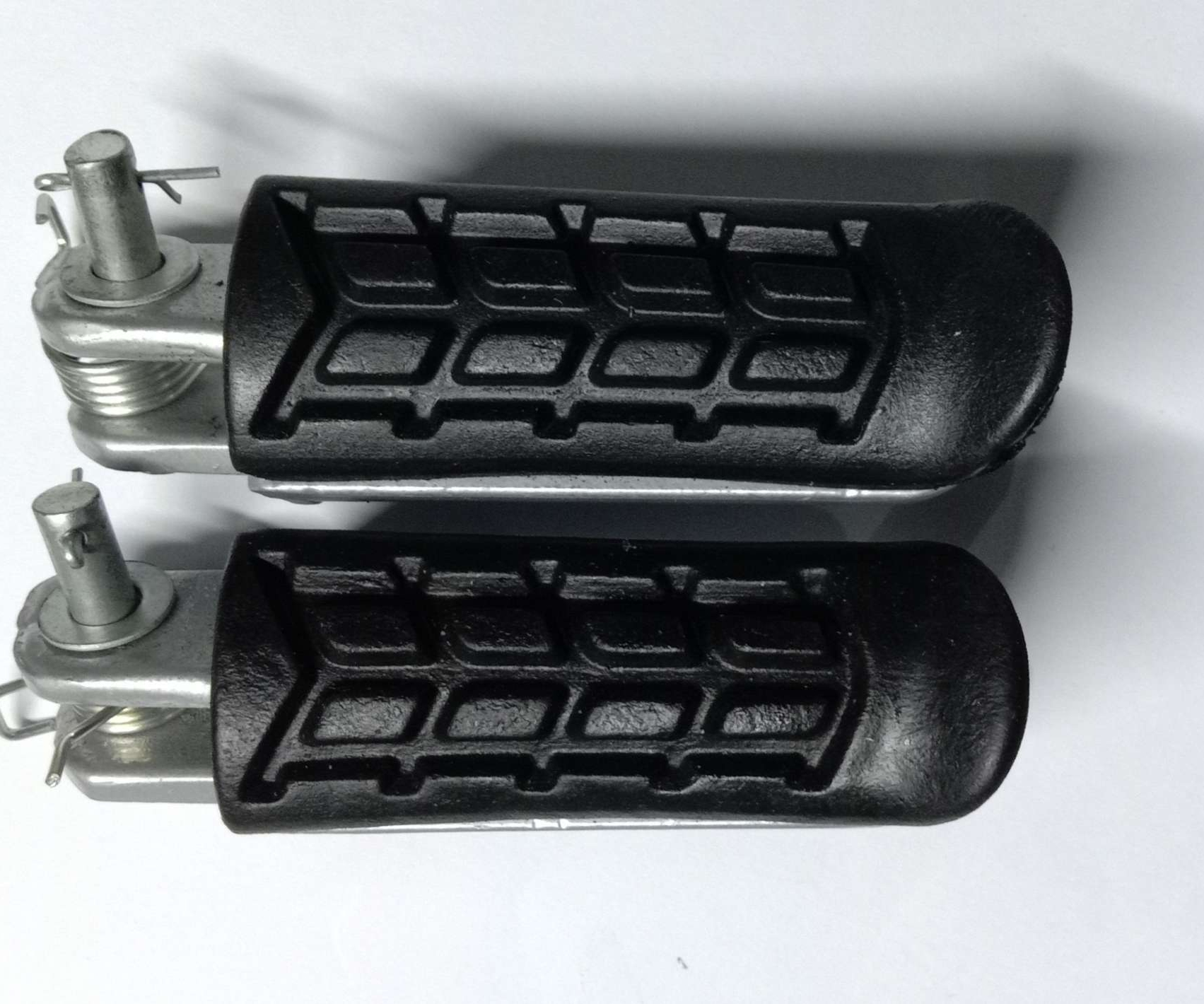 Motorcycle Fornt foot rest apache RTR. 