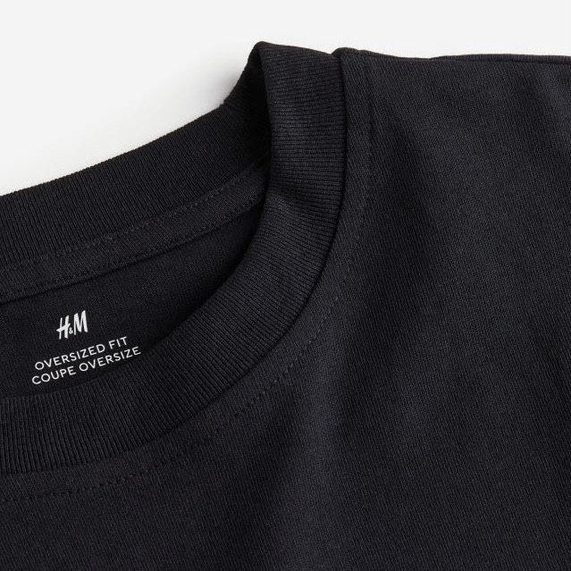 Oversized H&M Drop shoulder Tshirt. 