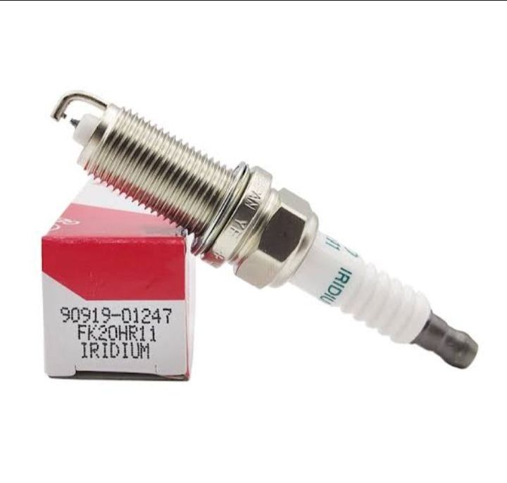 Spark Plug 90919-01247 FK20HR11. 