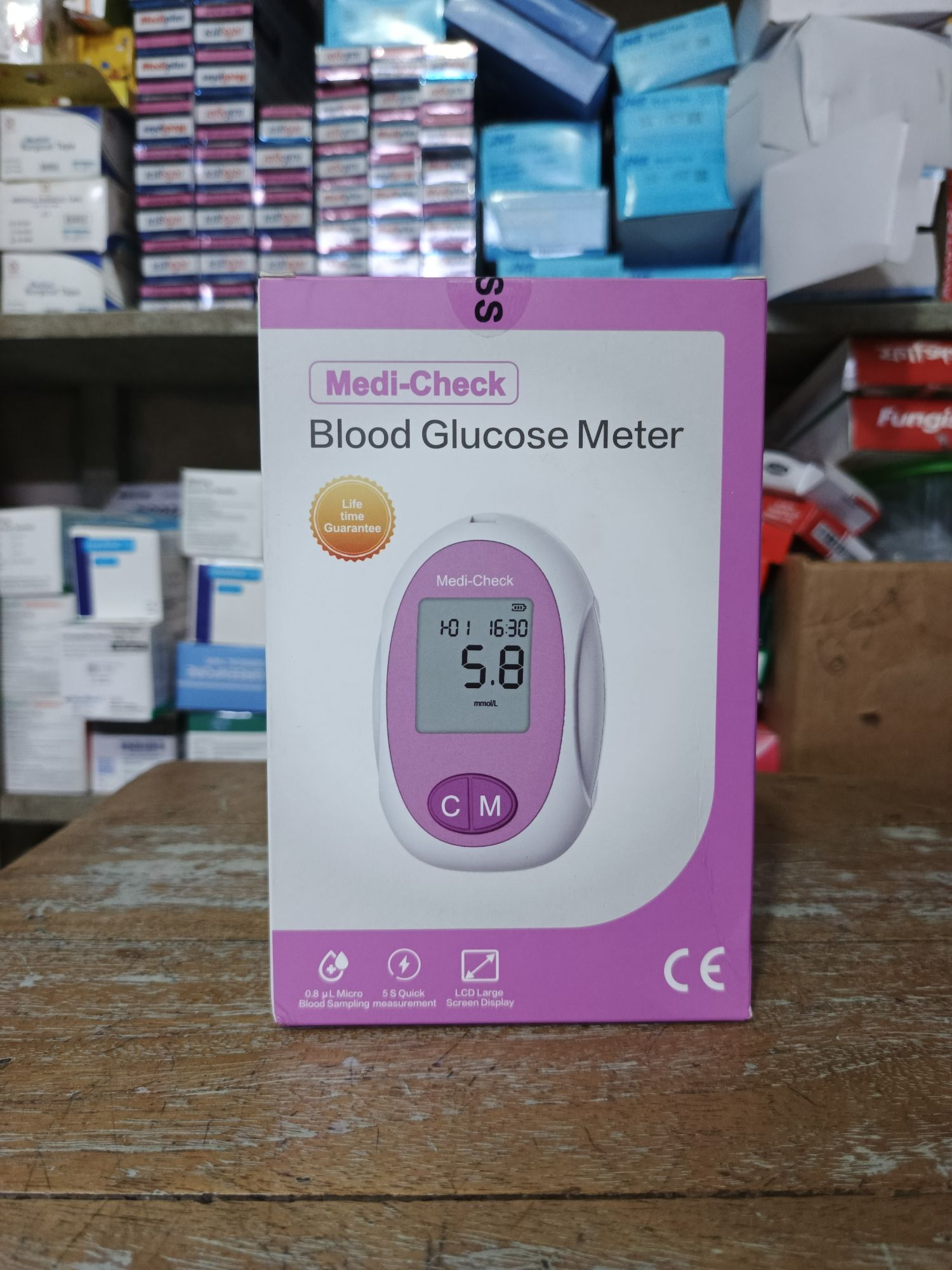 Medi Check Blood Glucometer Diabetic Test Machine with 10pcs Strips. 