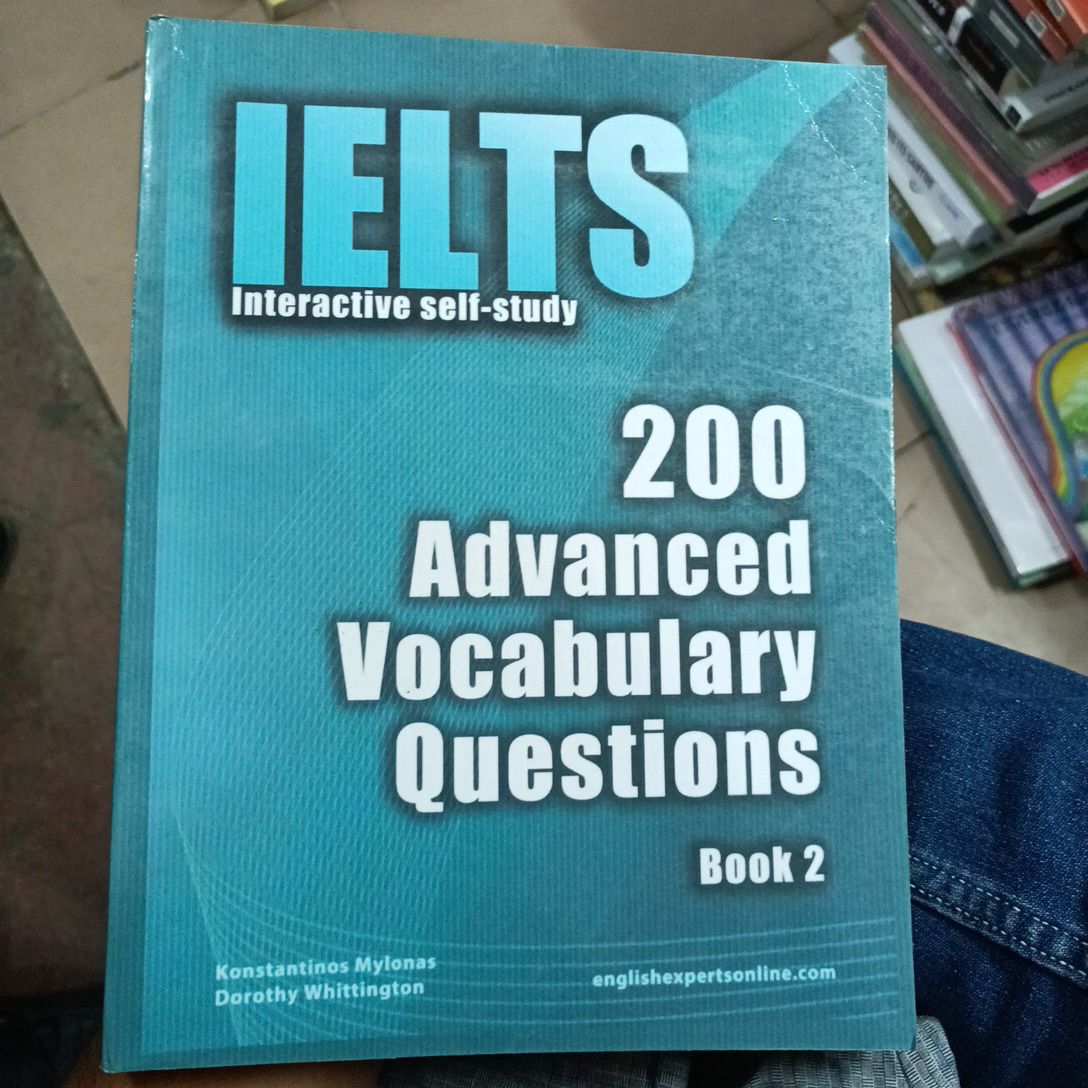 IELTS

Interactive self-study

200 Advanced Vocabulary Questions

Book 2