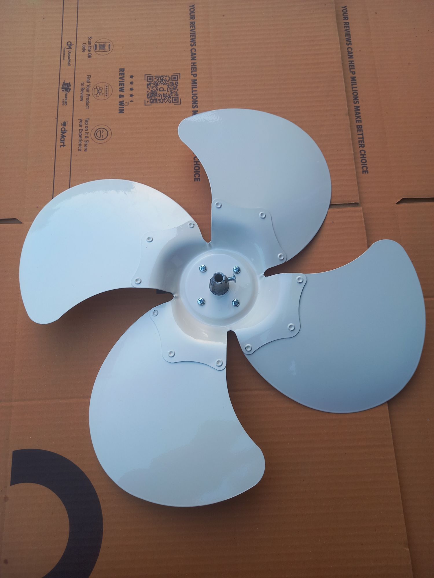 16 Inch Table Fan Paka Himel. 