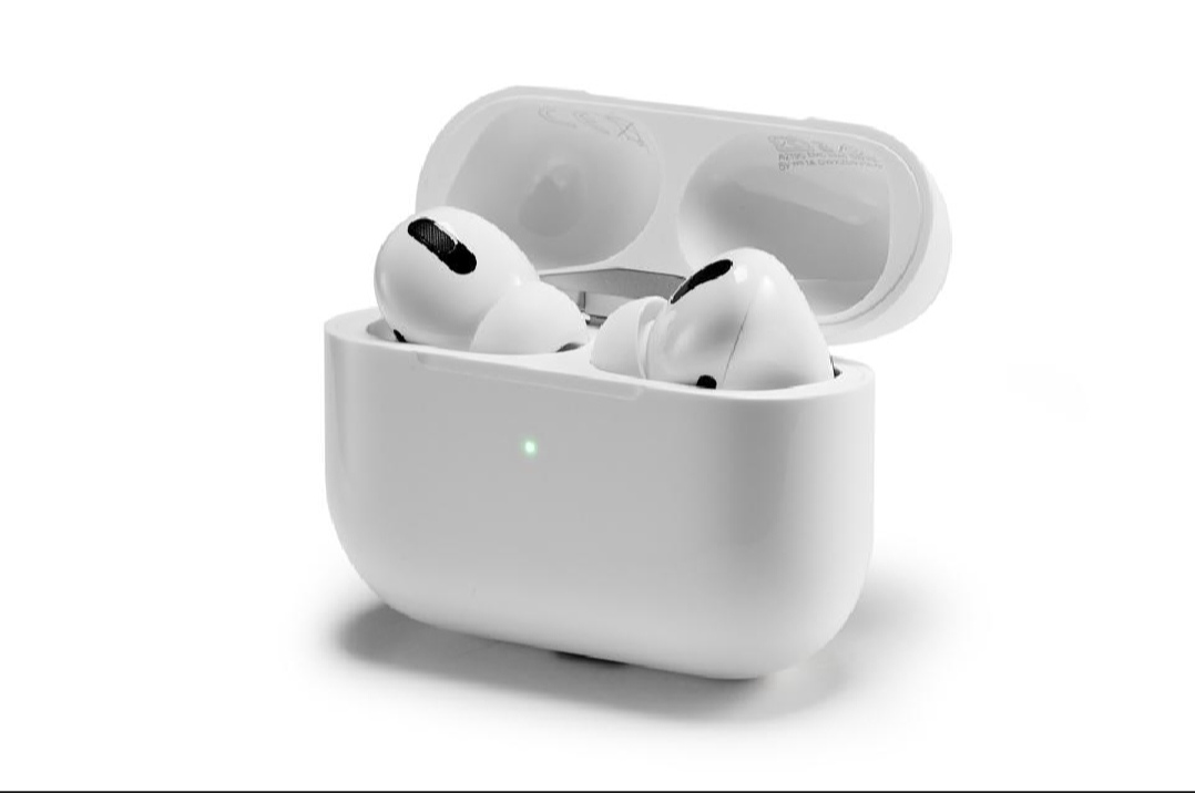 Buy Wireless Earbuds: Audio Freedom Online at Best Prices in
