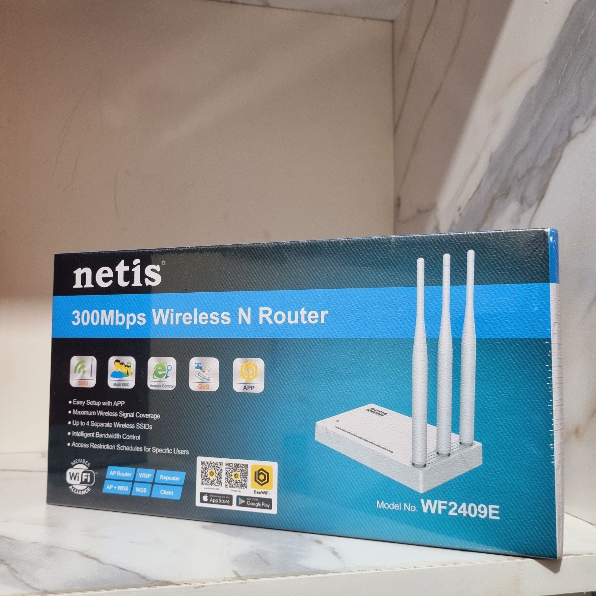 Netis WF2409E 300 Mbps Wireless N Router (3 Antenna). 
