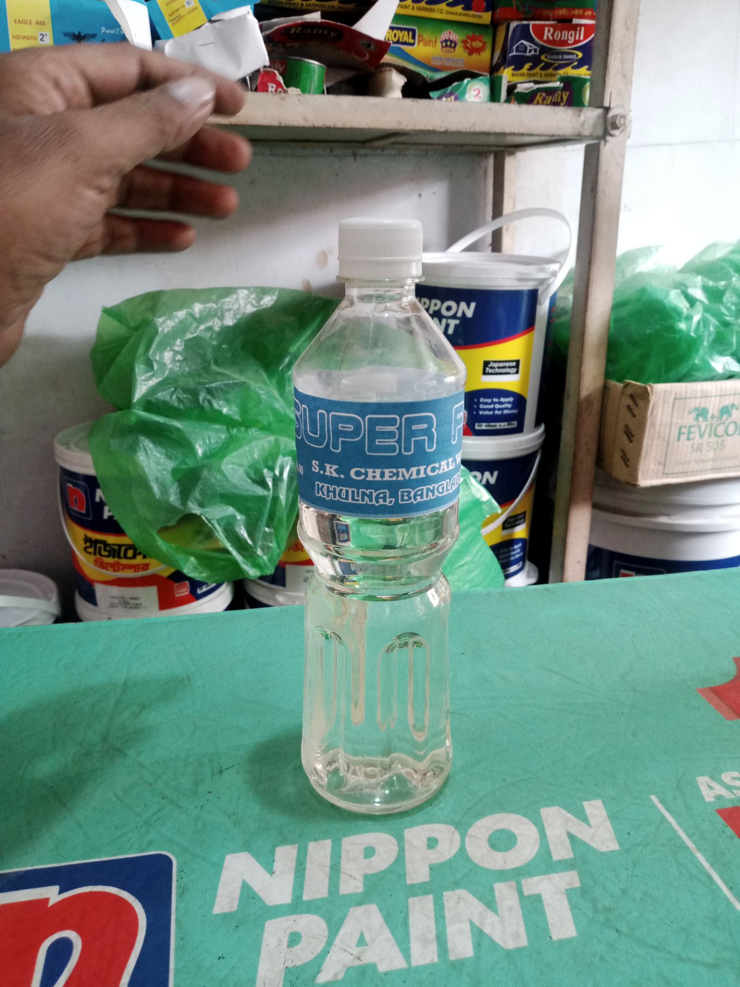 Thinner T6 Use With Enamel Paint, Random Local Brand, 500ml , 1 Ltr. 