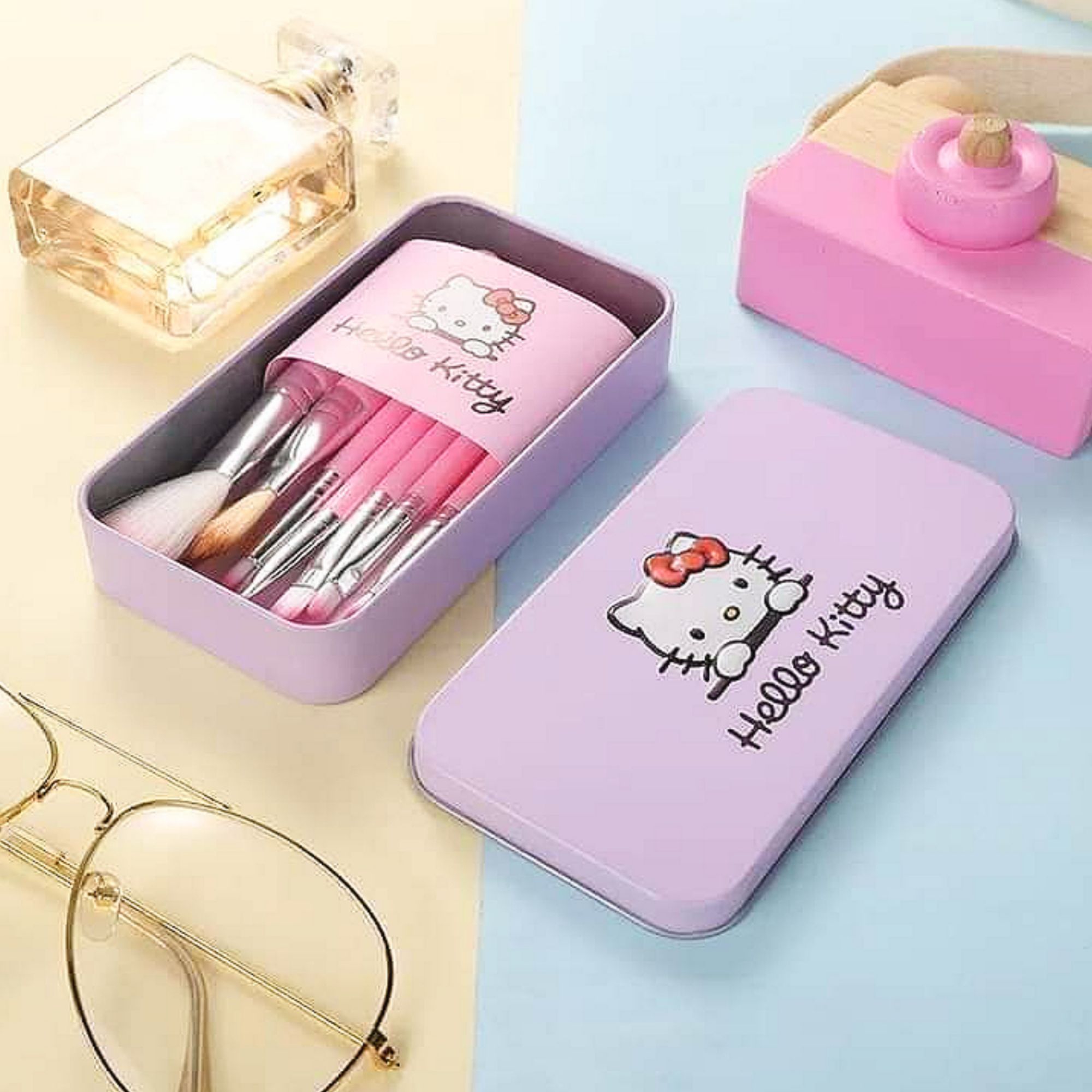 Hello Kitty 7 Pice Make Up Brusher With Multiple Size For Makeup For Women