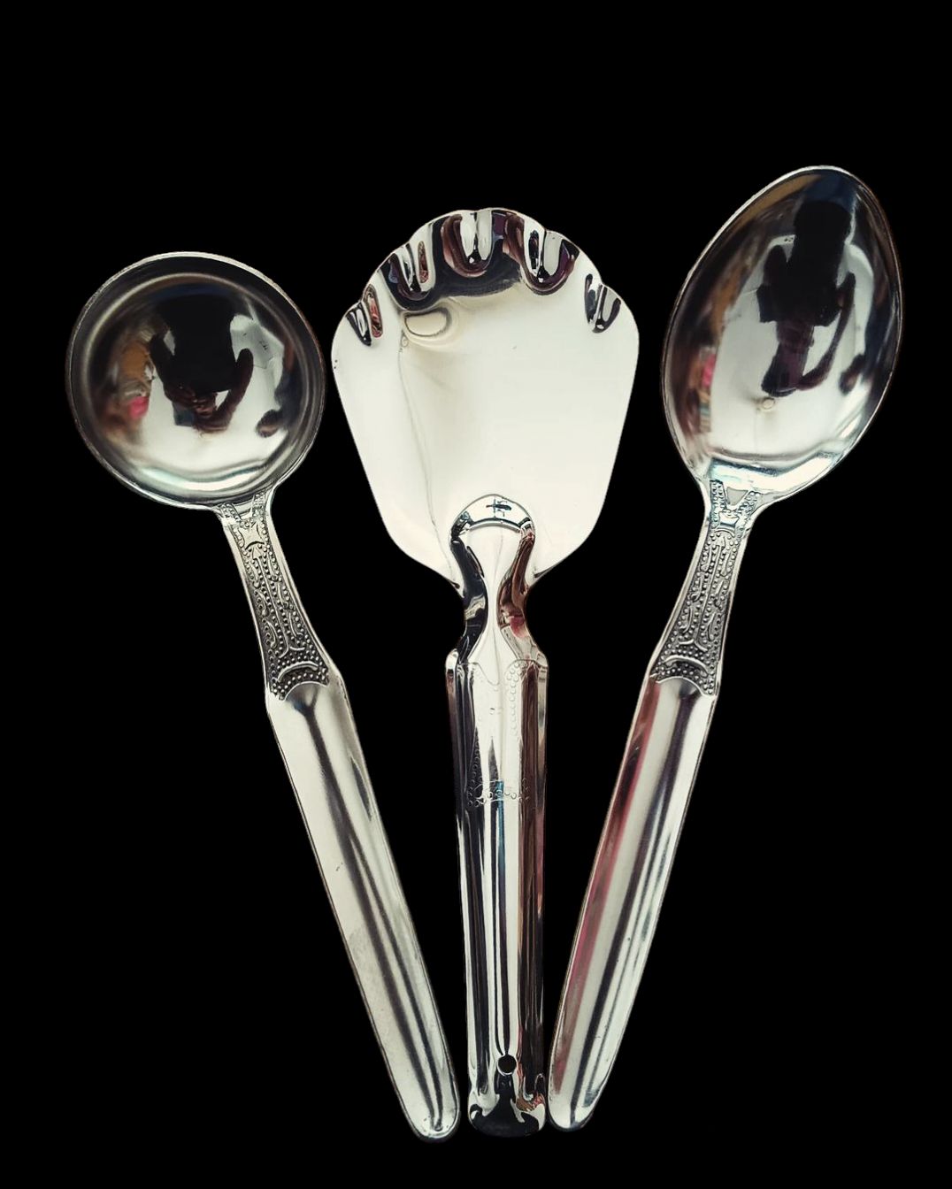 Stainless Steel Designer Serving Spoon and Spatula Set - 1 Ladle, 1Solid Spoons, and 1 Rice Spoon (Set of 3m. 