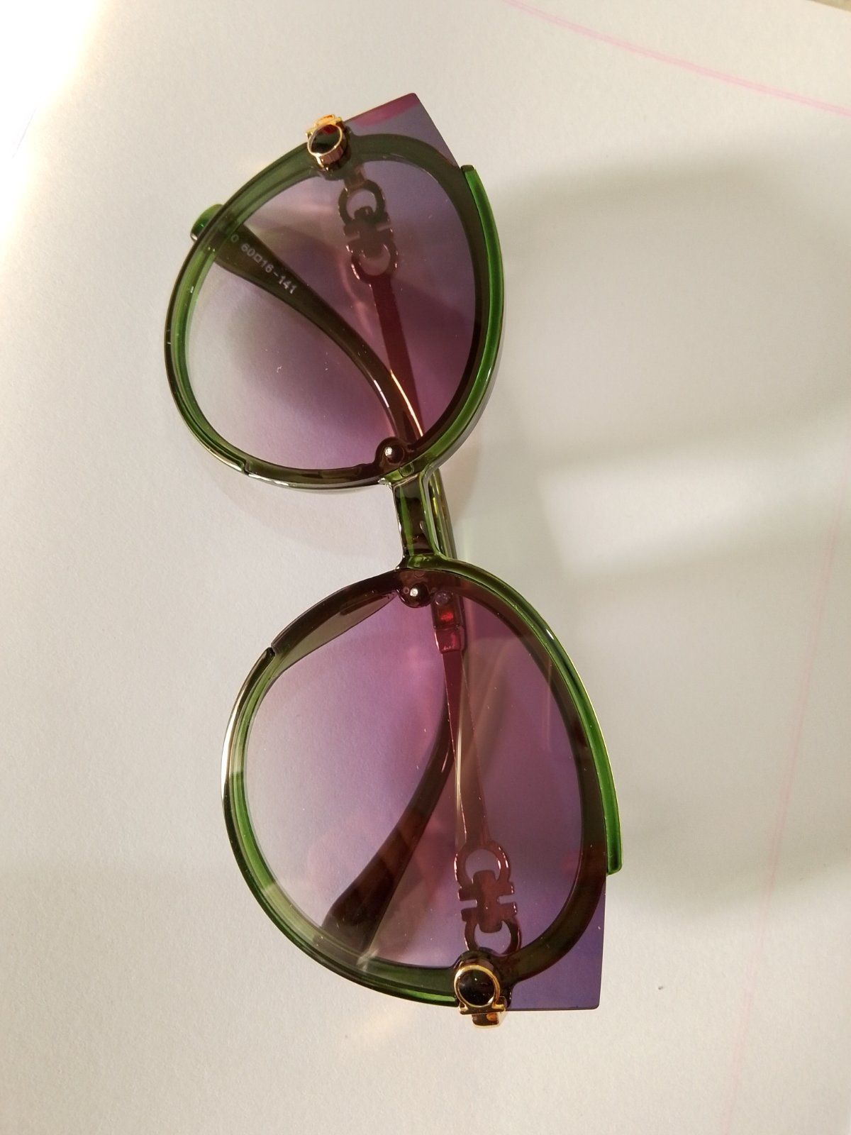 SU N GLA SS LADIES LUXURY AND FASHIONABLE UV RAY PROTECTIVE