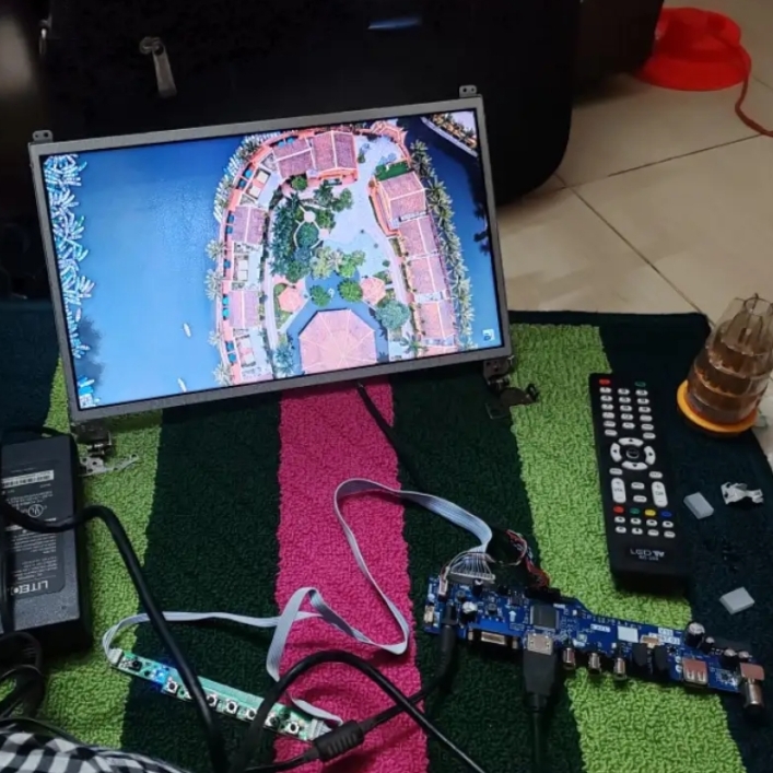 Universal LCD TV Controller Driver Board + 1CH 6bit 40Pin LVDS Cable + 7 IR Key Board Combo for 1366x768 Pixel Panel Replace T.V56 DS-V59. 