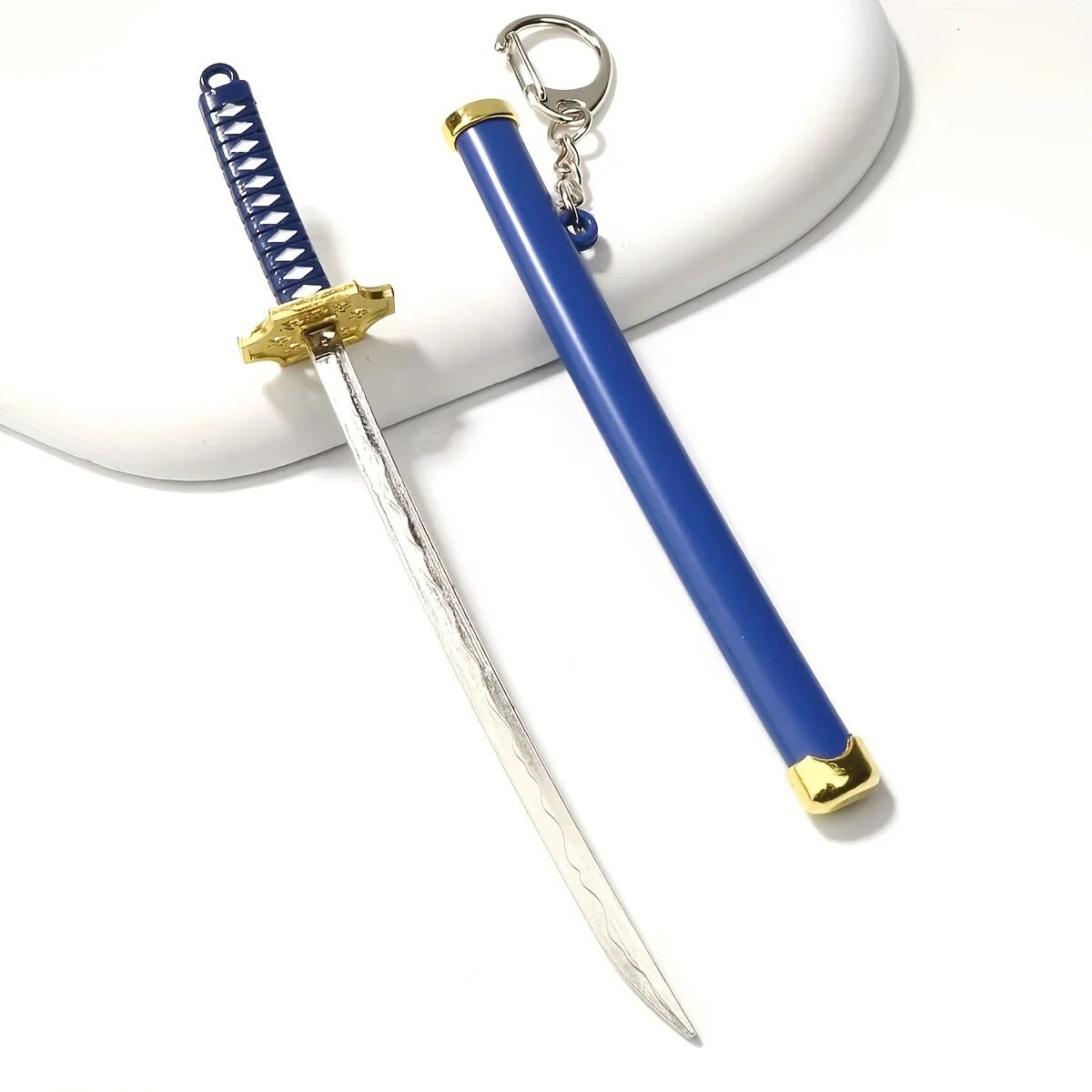 Mini Toy Samurai Knife Key Chain, Toy Metal Weapon Sword Keychain Key Ring Weapon Model, Alloy Keychain For Men. 