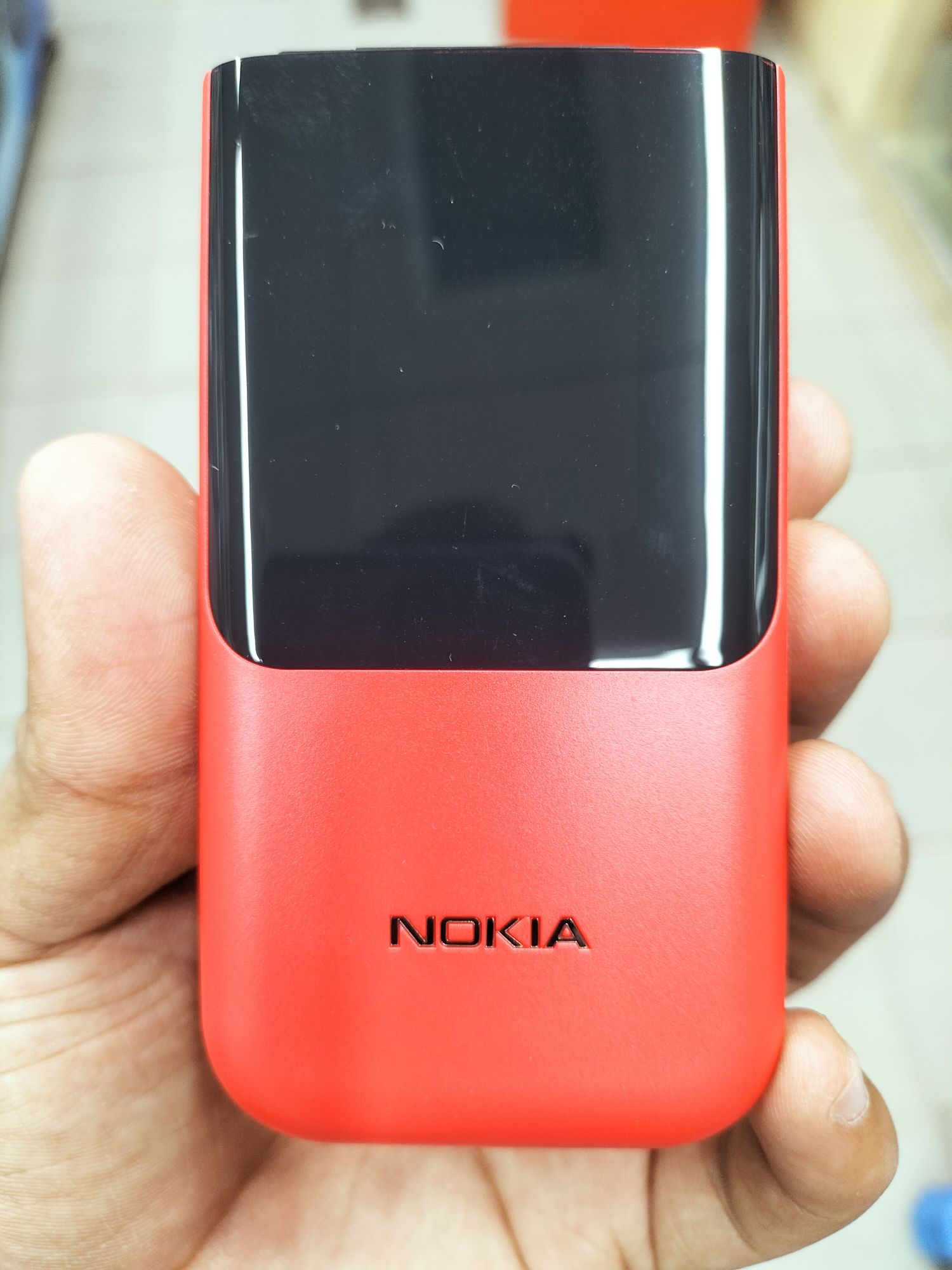 N.o.k.i.a 2720 the Ultimate Flip Phone. 