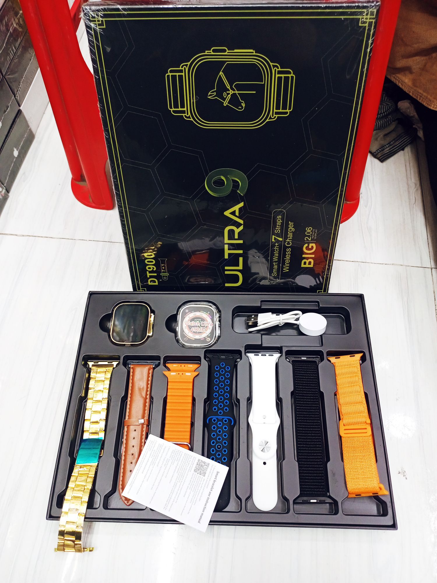 2024 Hot Selling DT 900 Ultra SmartWatch Unique Design Orginal With Free 7 Straps. 