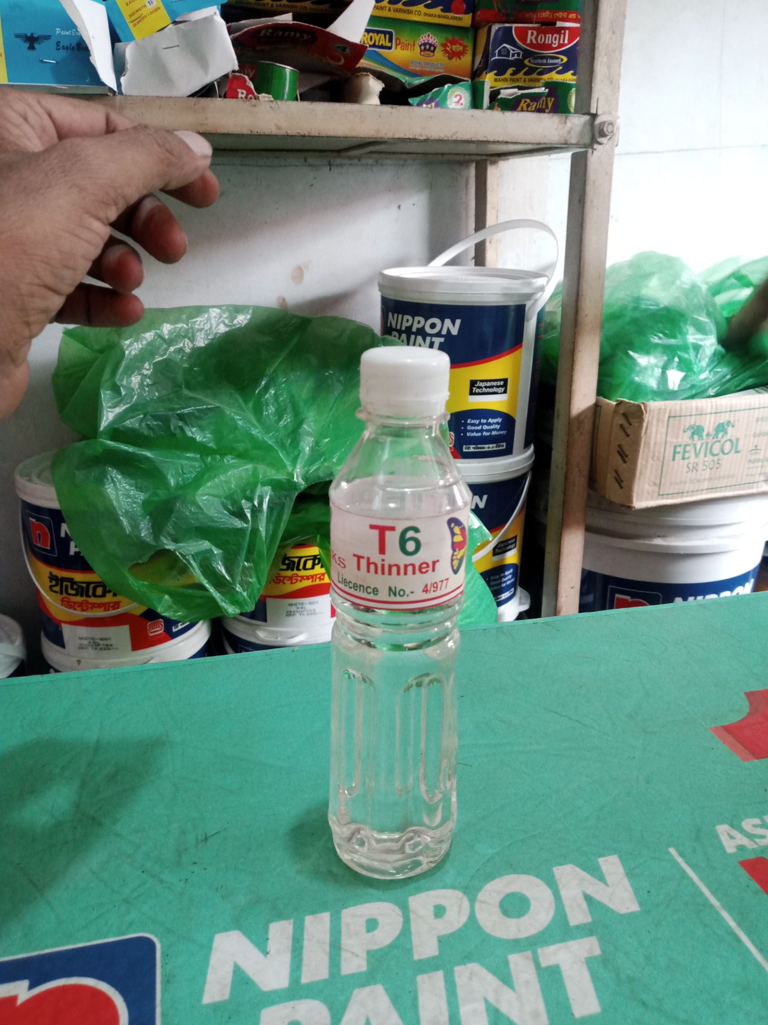Thinner T6 Use With Enamel Paint, Random Local Brand, 500ml , 1 Ltr. 