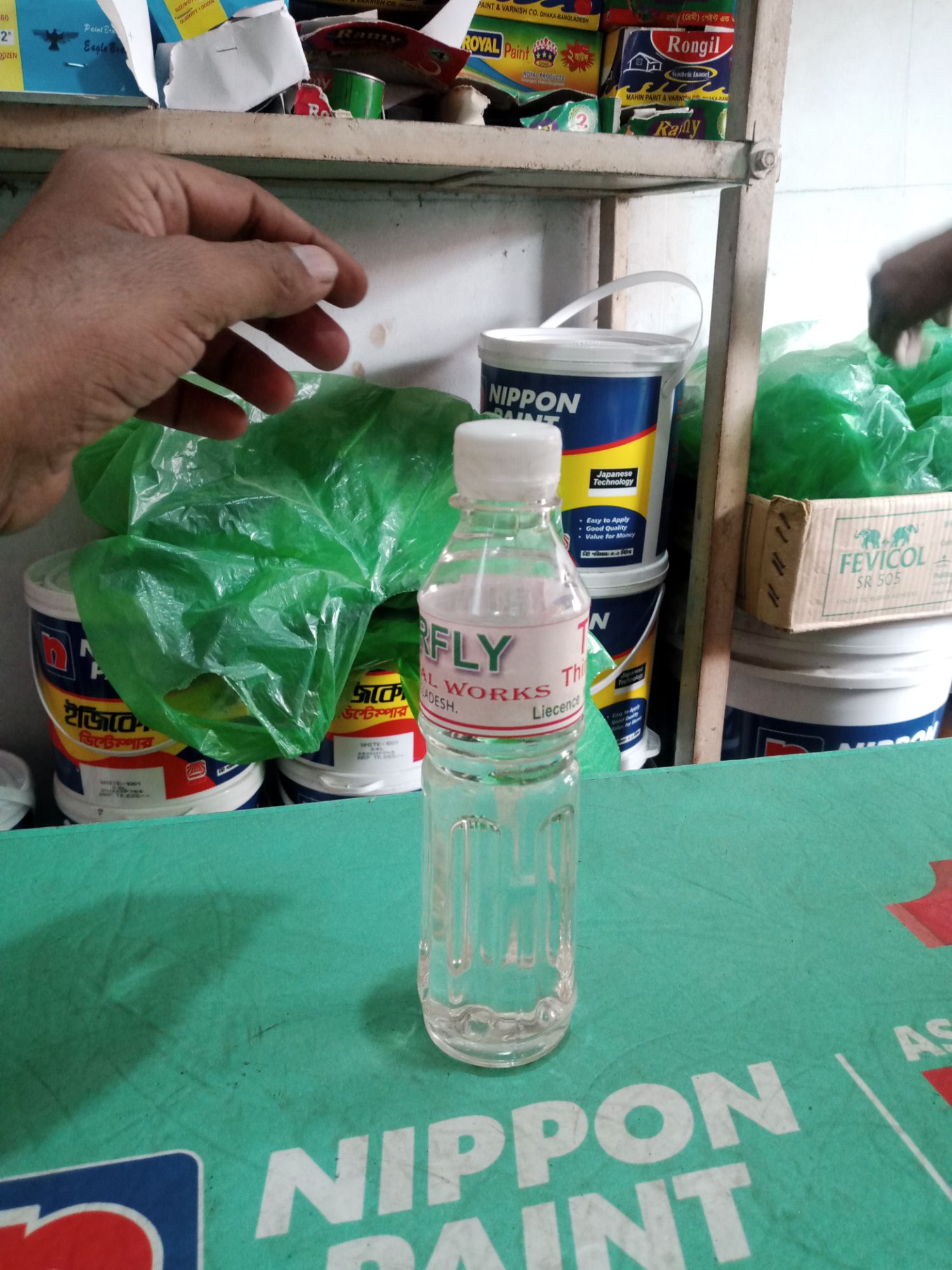 Thinner T6 Use With Enamel Paint, Random Local Brand, 500ml , 1 Ltr. 