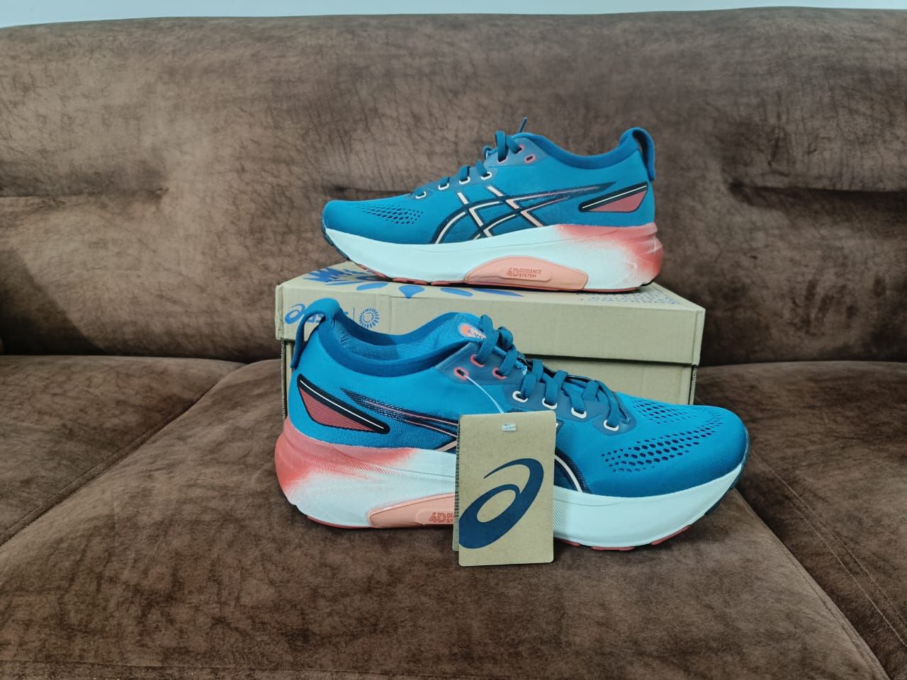 Asics gel kayano 31 running shoes for men. 