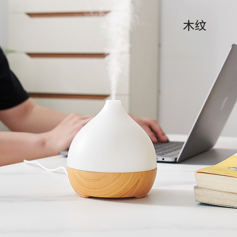 FEA  Ultrasonic Cool Mist Air Humidifier  Essential Oil Aroma Diffuser with LED Flame Lamp Usb Room Spray Type Air Purifier. 