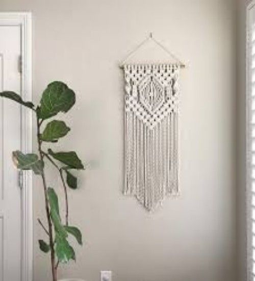 Macrame wall hanging