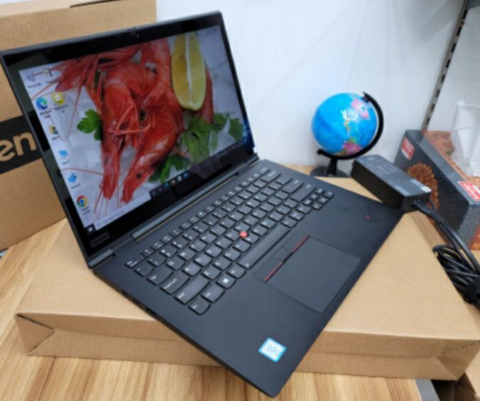 Lenovo ThinkPad X1 Yoga Core i5 8th Gen Touchscreen 360° routed display 

tas pan thakba Ram 16gb ssd 256gb. 