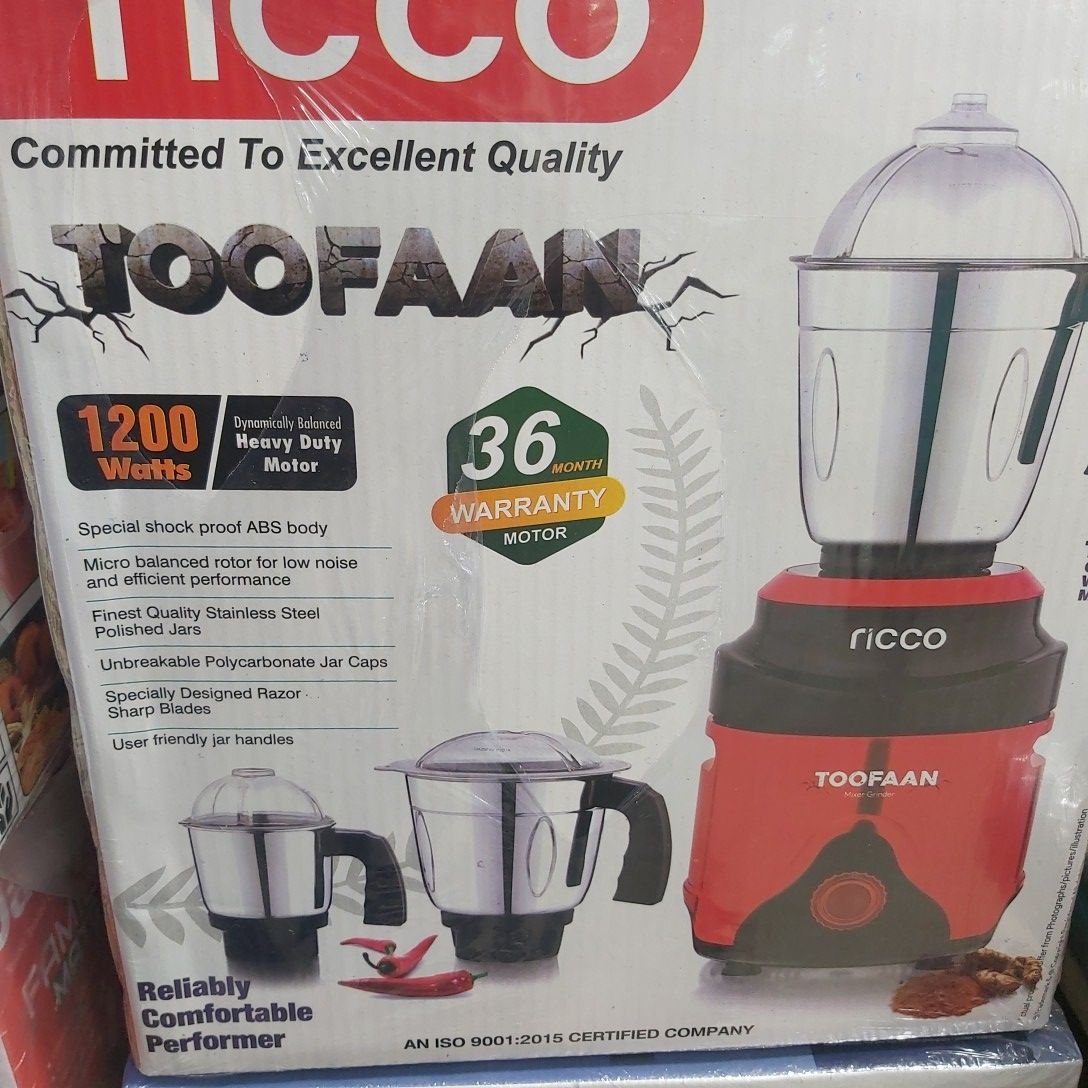 Ricco Toofaan 1200W Mixer Grinder Blender MBT1013. 