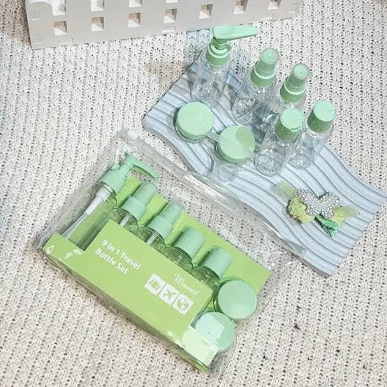 6Pcs/set Empty Bottles Travel Kit Set. 