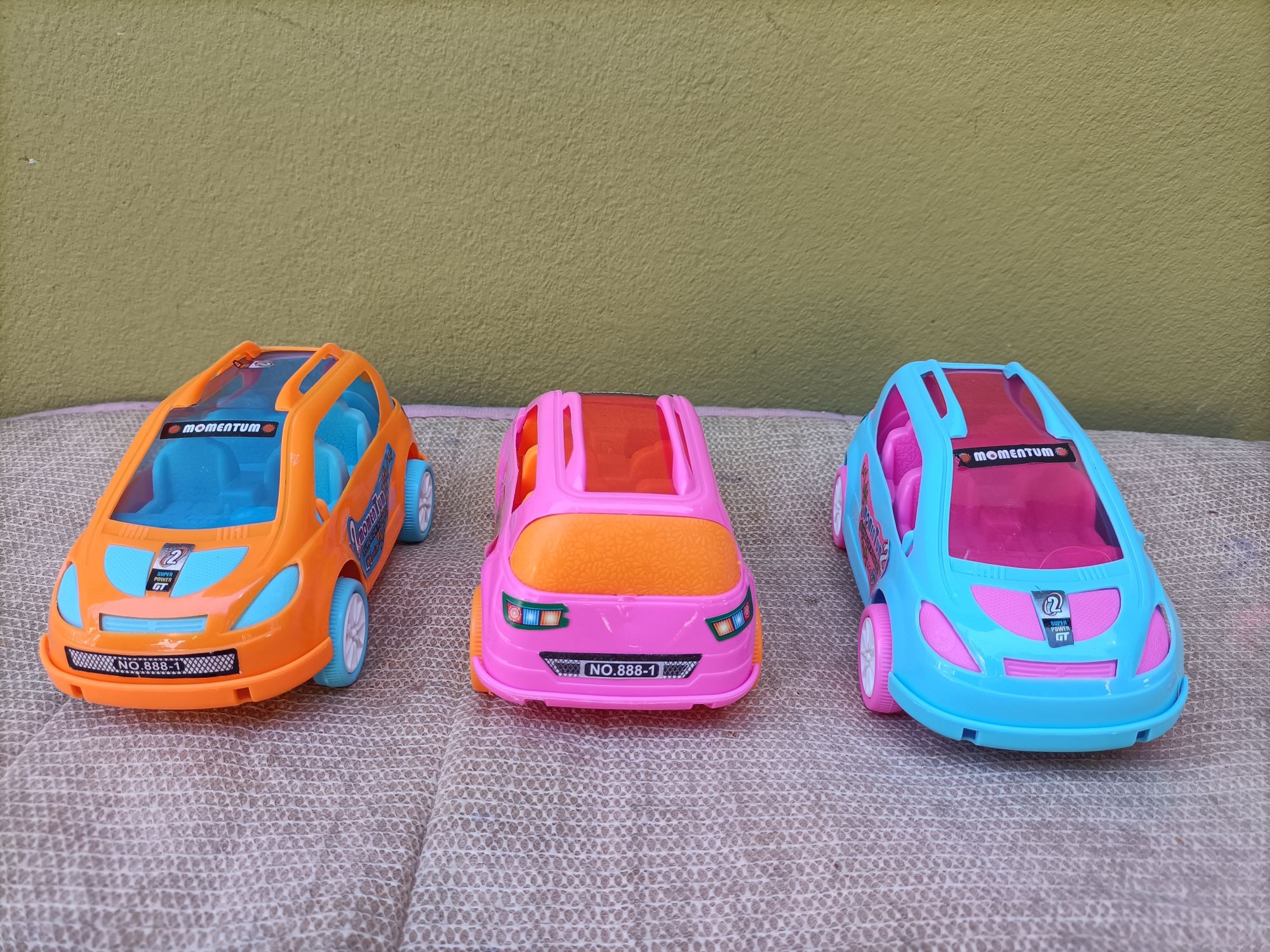 3 Piece Dalu Car Set for Baby/ Pull Back Car toy set. 