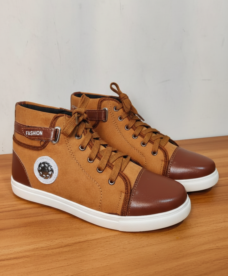 Boots classical design lace up low neck up and stylish shoes.