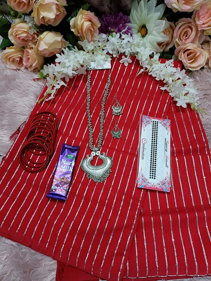Budget friendly saree combo package for Students. 
