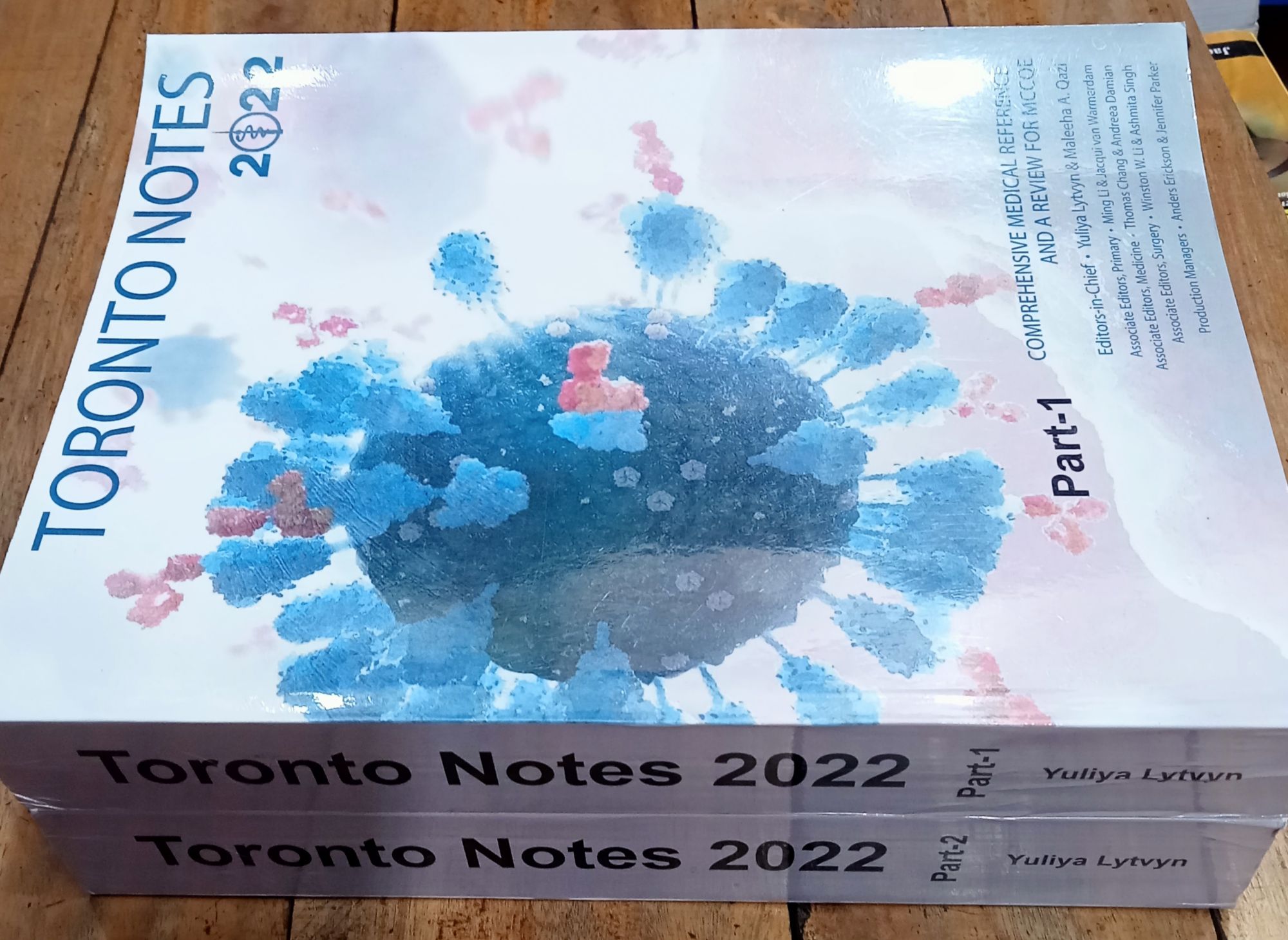 Toronto Notes 2022 Edition 2 volumes Set. 