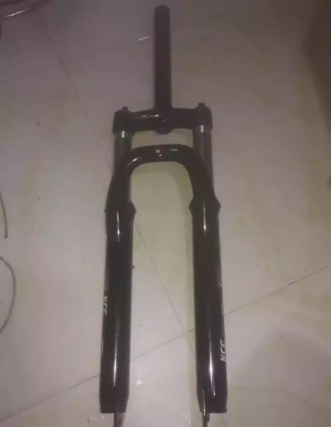 Aluminium Alloy Mountain Bike Bicycle Fork Suspension Fork - Durable Fork For Smooth And Stable Riding Experience. 