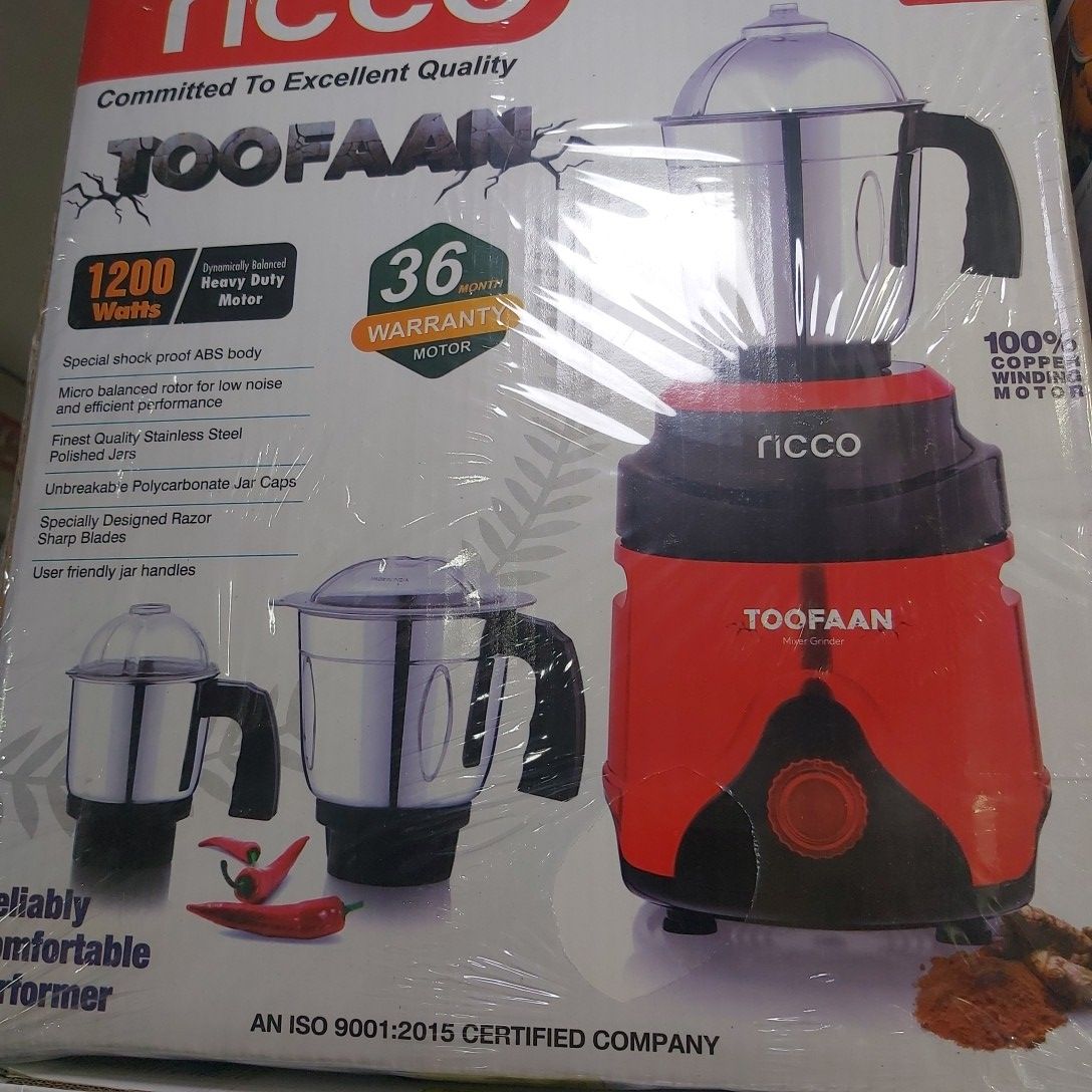 Ricco Toofaan 1200W Mixer Grinder Blender MBT1013. 