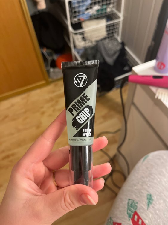 W7 Primer Prime Grip Primer 24g - London W7 Prime Grip Face Primer Clear MakeUp Base Transparent Pores Lines Reduction. 