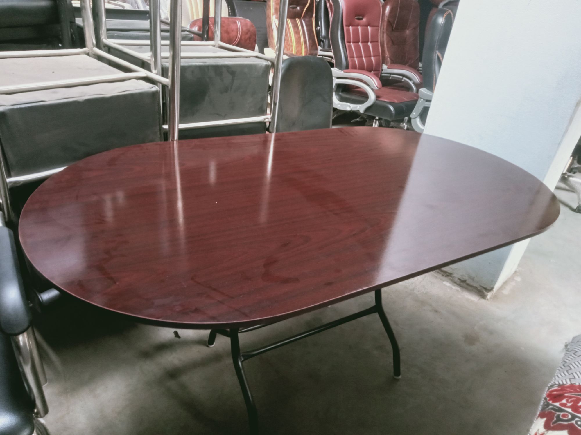 Daining table with 6 chair set. 