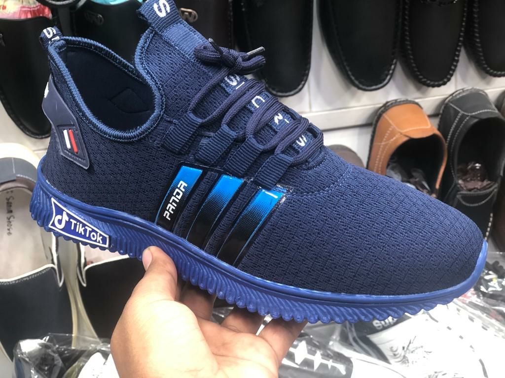 New trendy boys casual cads