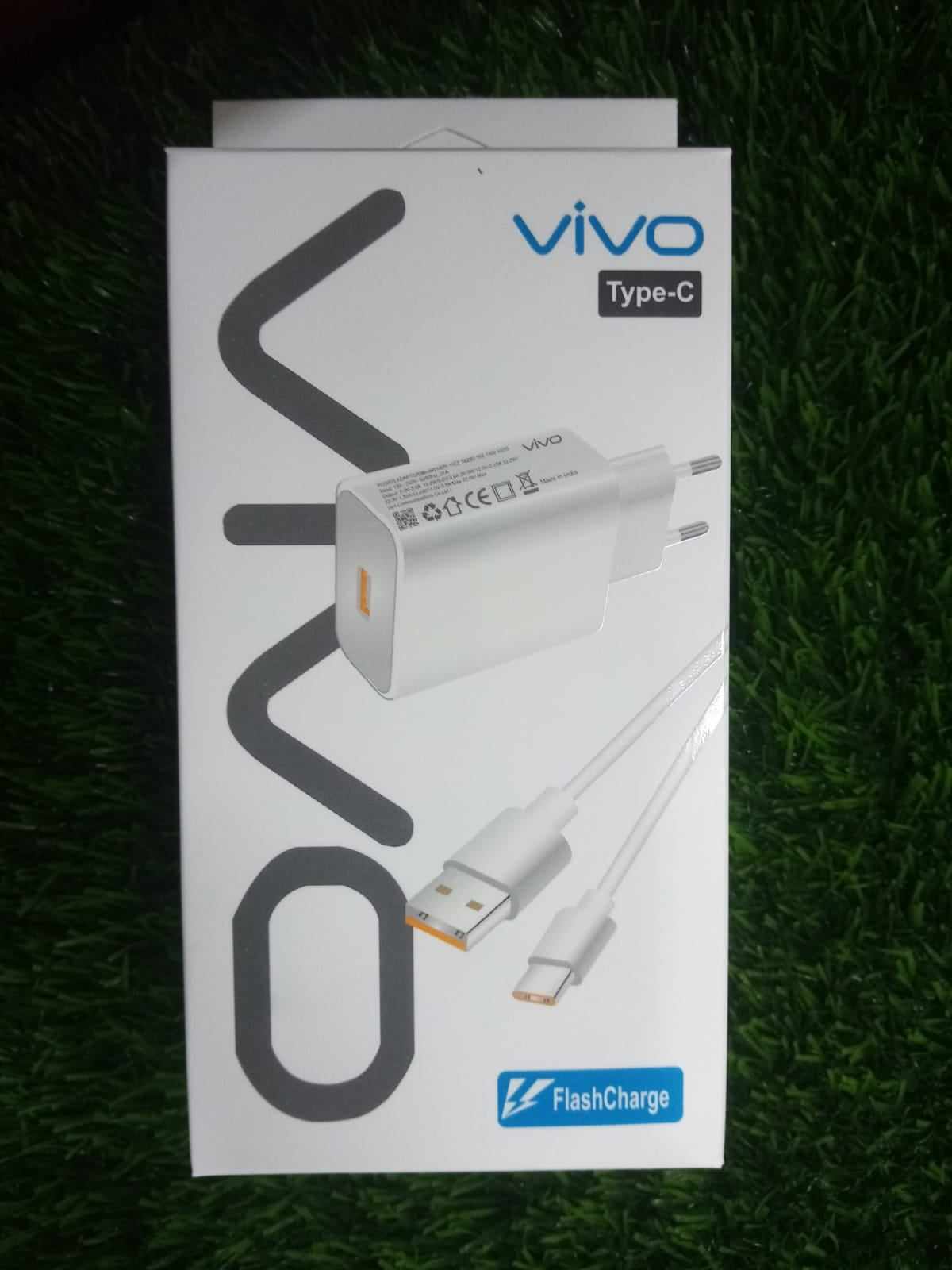 33W Fast Charger for mi/oppo/vivo/Realme/Samsung/redmi showing quick charge. 