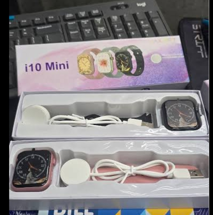 i10 Mini Smartwatch – Compact Design, HD Display, Wireless Charging, Fitness & Health Tracking, Smart Notifications. 