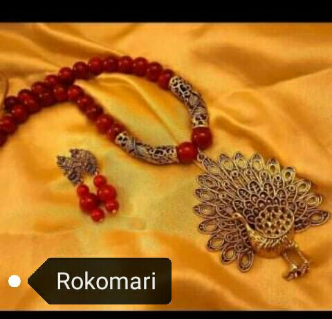 Gorgeous party wear antique golden choker set for girls and women.