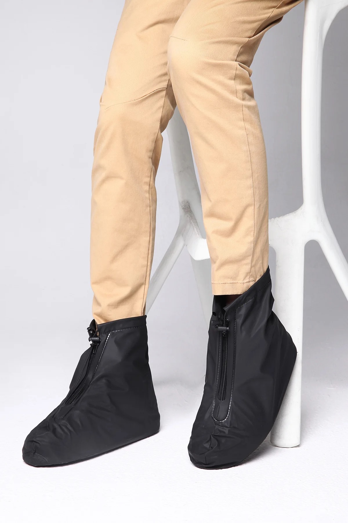 Waterproof Shoe Rain Cover Men Women High Quality Sandal Sneaker Raincoat Water Proof Outdoor Rain Coat Shoes. 
