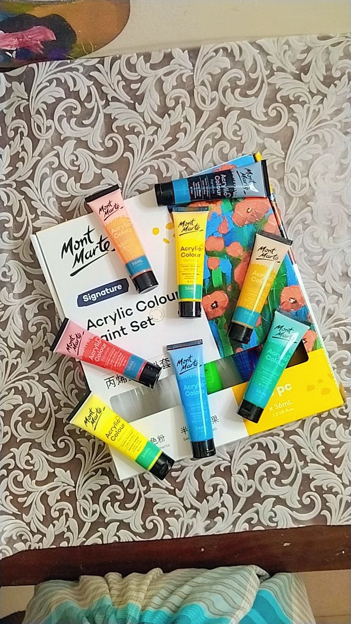 Mont Marte Acrylic Color Paint 18 pcs Set