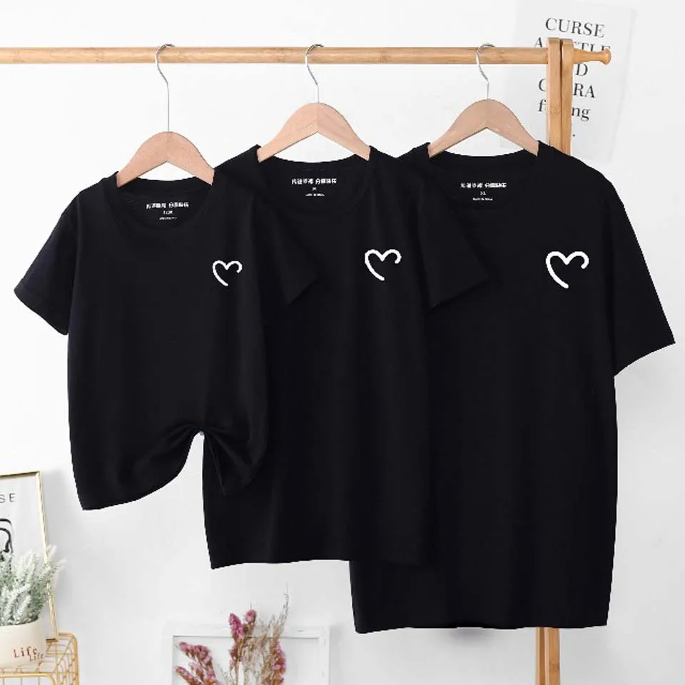 Summer Cotton Baby Mom Dad T Shirts Tops Fashion Family Matching Outfits Daddy Mommy And Daughter Son Matching Clothes. 