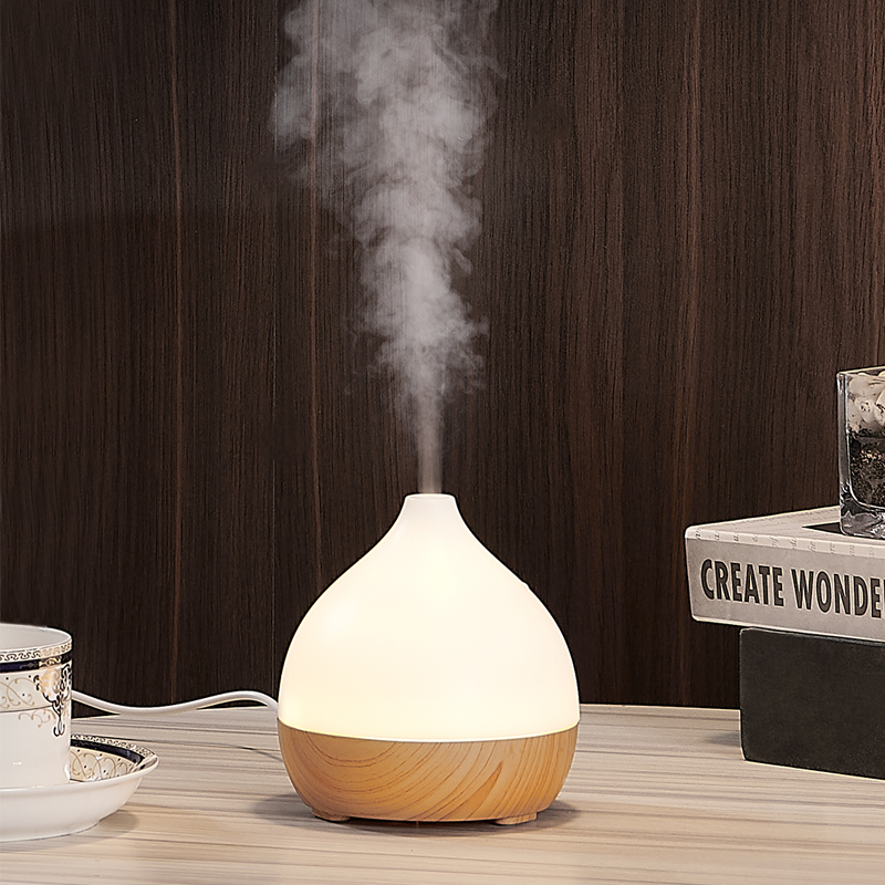 FEA  Ultrasonic Cool Mist Air Humidifier  Essential Oil Aroma Diffuser with LED Flame Lamp Usb Room Spray Type Air Purifier. 