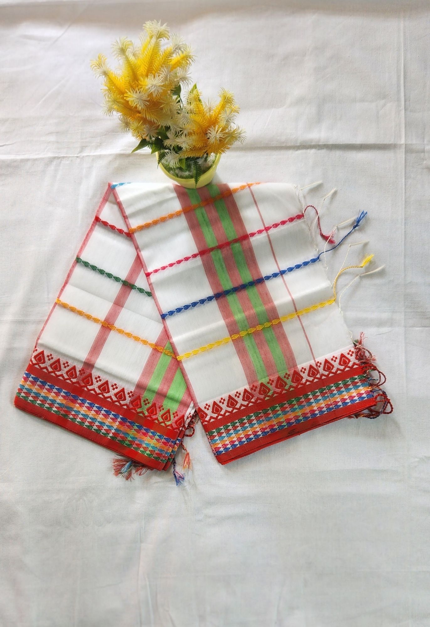 Baby Popcorn Dhupiyan saree. Color available High and export quality saree for baby 8 hand Tati saree made in sirajgonj. 